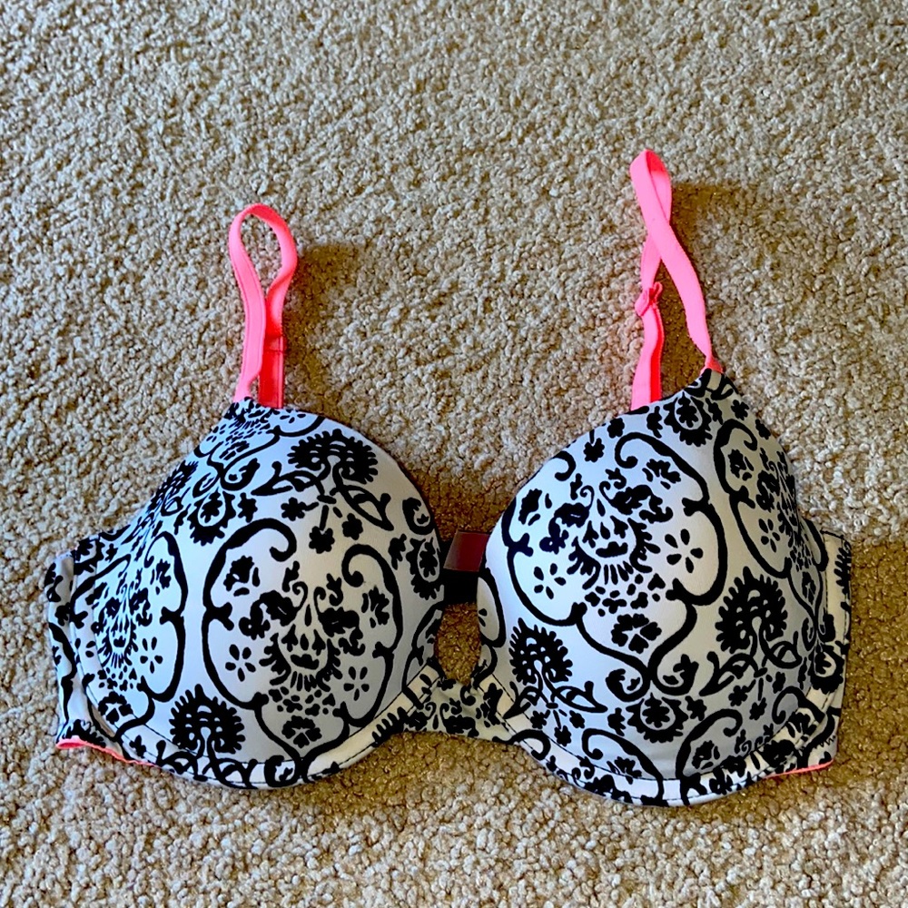 Black and white Bra!